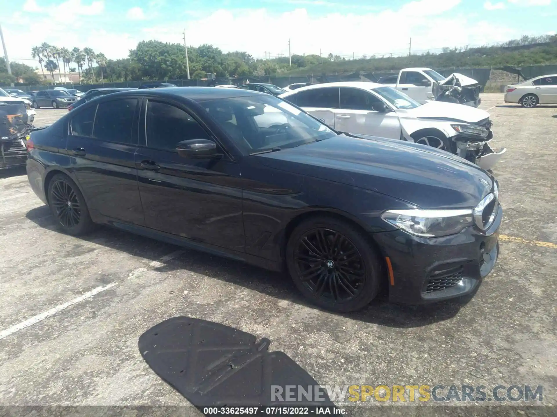 1 Photograph of a damaged car WBAJE7C55KWW12908 BMW 5 SERIES 2019