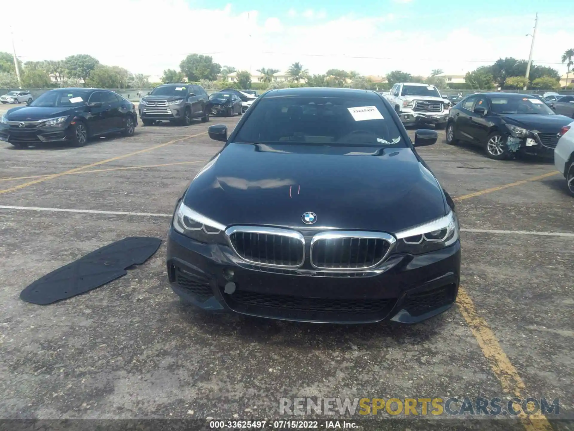 6 Photograph of a damaged car WBAJE7C55KWW12908 BMW 5 SERIES 2019