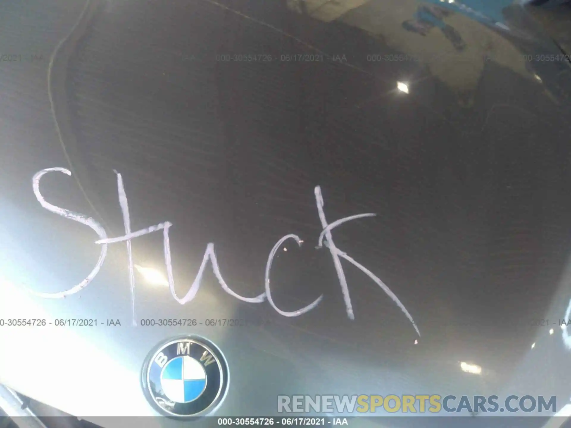 10 Photograph of a damaged car WBAJE7C55KWW24055 BMW 5 SERIES 2019