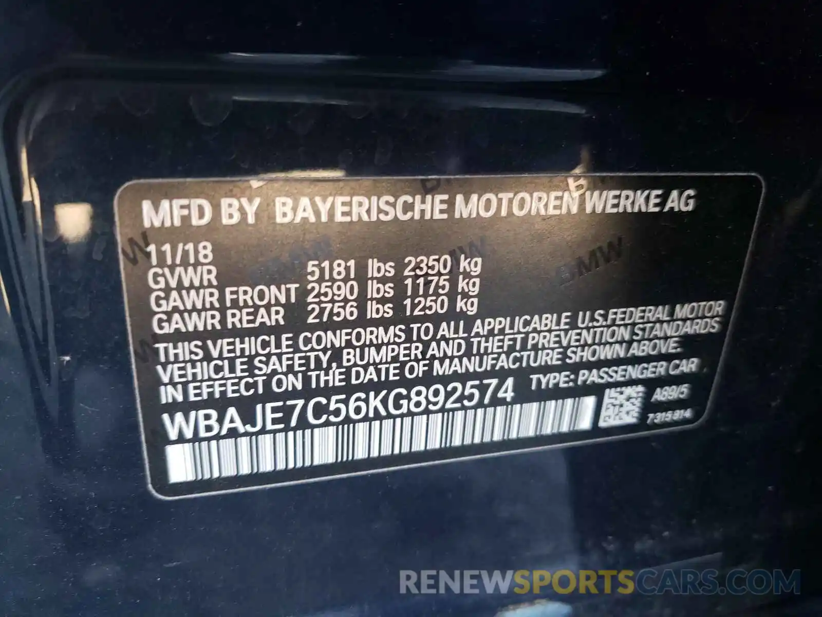 10 Photograph of a damaged car WBAJE7C56KG892574 BMW 5 SERIES 2019