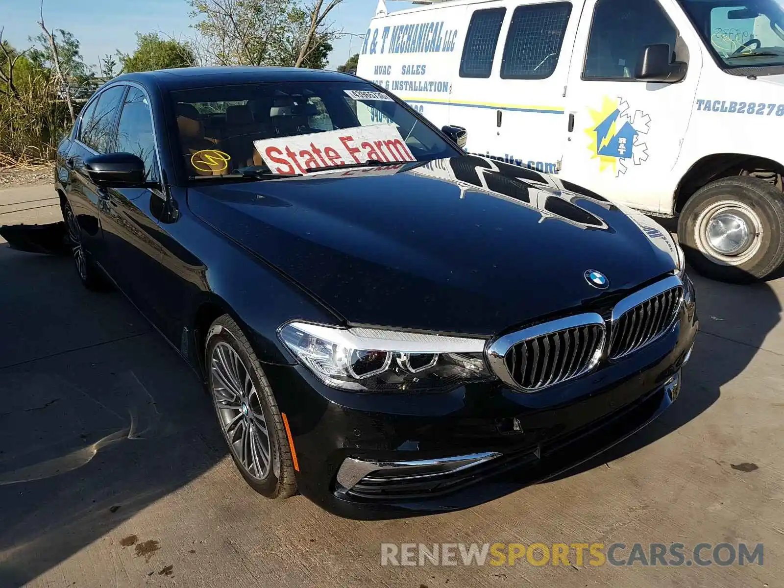 1 Photograph of a damaged car WBAJE7C56KWW04591 BMW 5 SERIES 2019