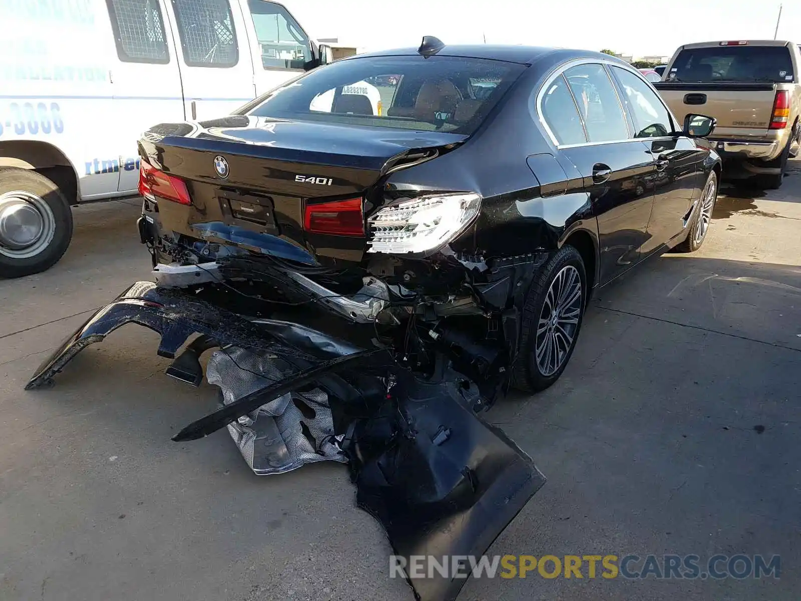 4 Photograph of a damaged car WBAJE7C56KWW04591 BMW 5 SERIES 2019