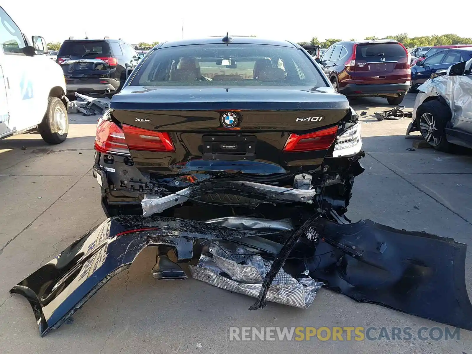 9 Photograph of a damaged car WBAJE7C56KWW04591 BMW 5 SERIES 2019