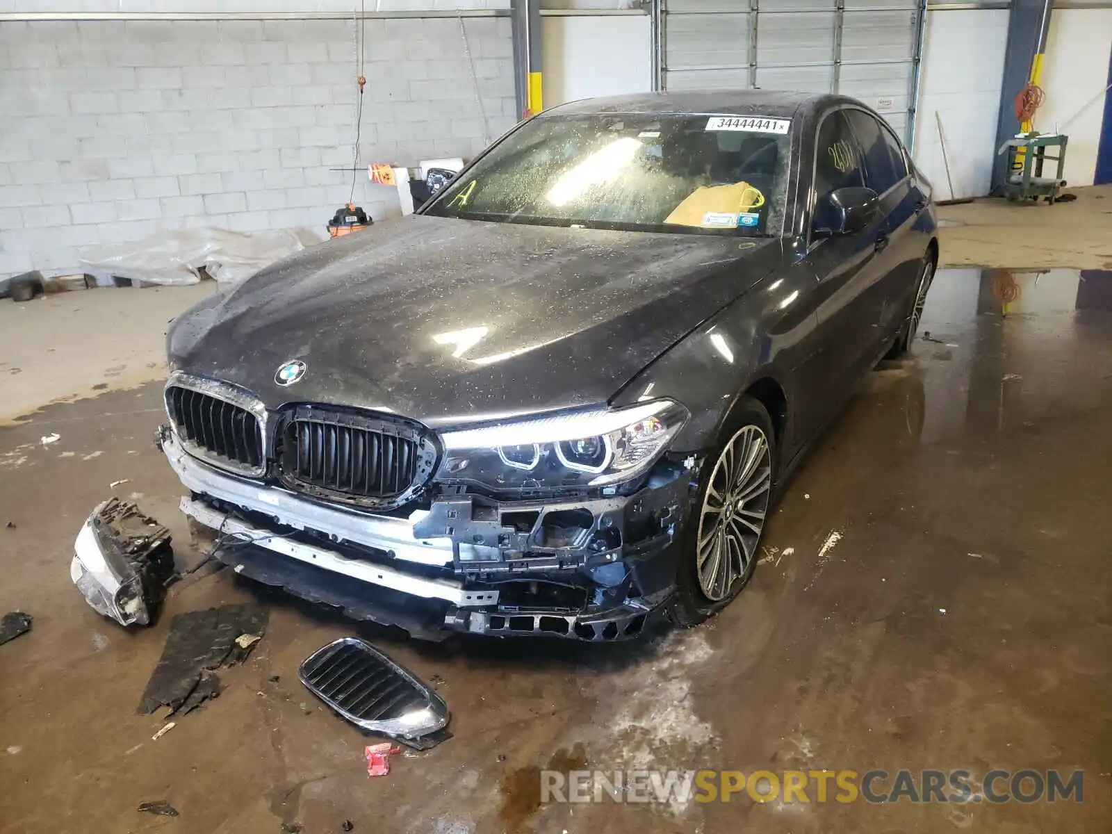 2 Photograph of a damaged car WBAJE7C57KWW09105 BMW 5 SERIES 2019