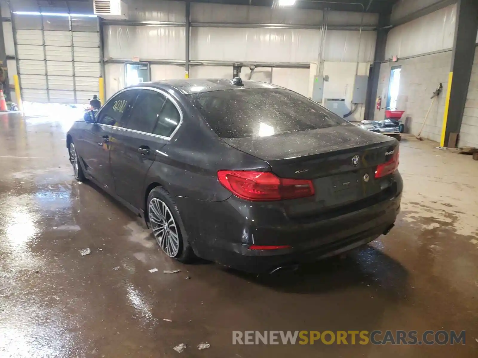 3 Фотография поврежденного автомобиля WBAJE7C57KWW09105 BMW 5 SERIES 2019