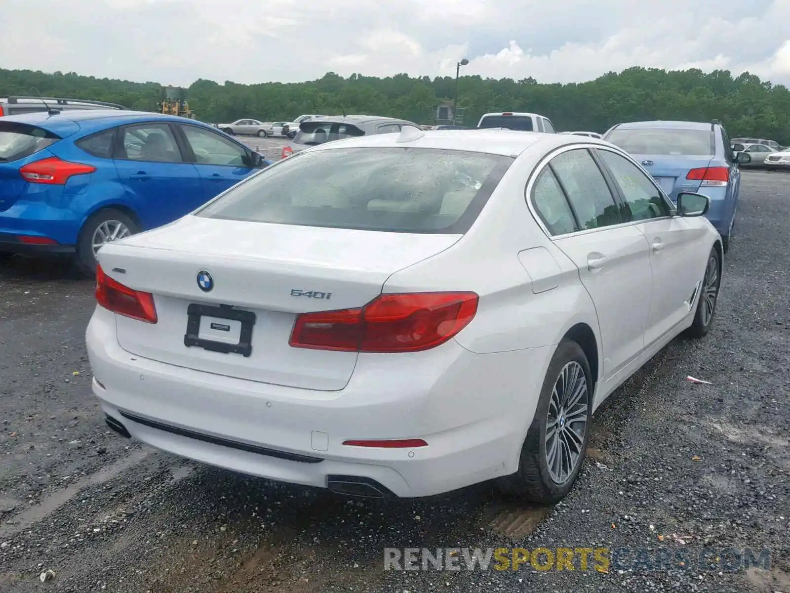 4 Photograph of a damaged car WBAJE7C57KWW12652 BMW 5 SERIES 2019