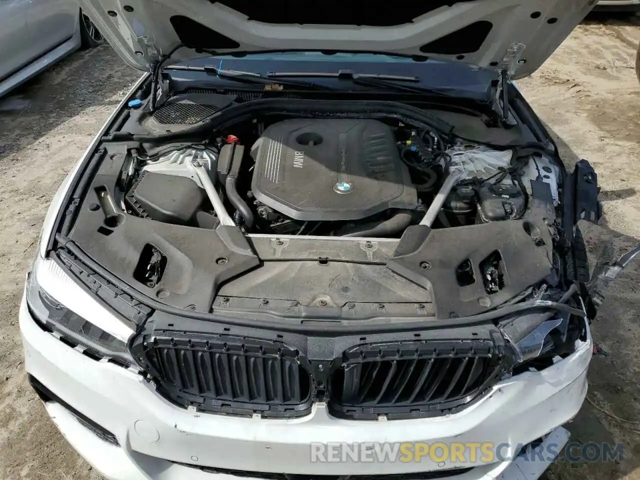 11 Photograph of a damaged car WBAJE7C57KWW20962 BMW 5 SERIES 2019