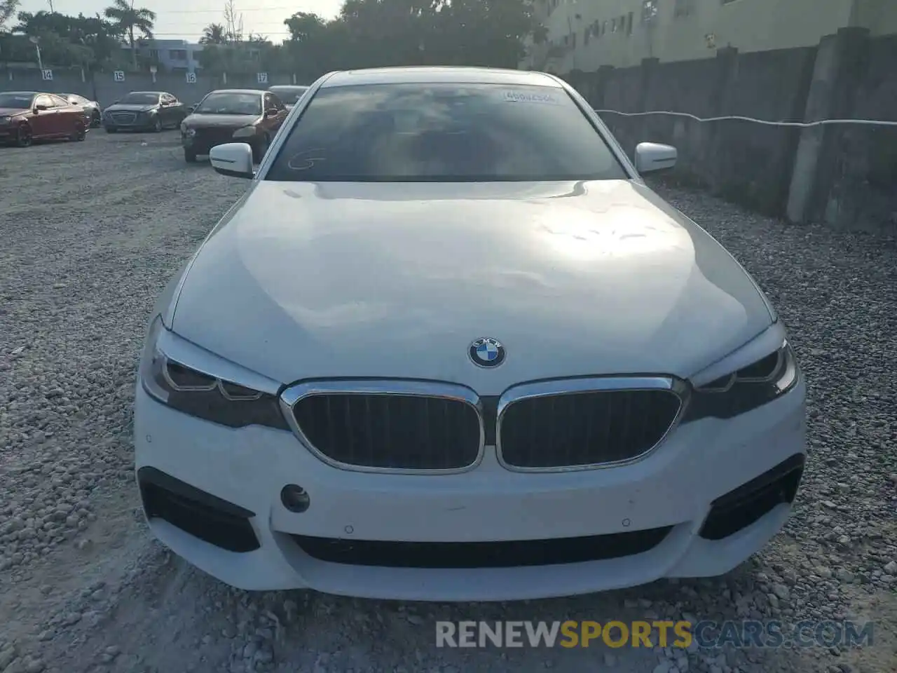 5 Photograph of a damaged car WBAJE7C58KWD55049 BMW 5 SERIES 2019