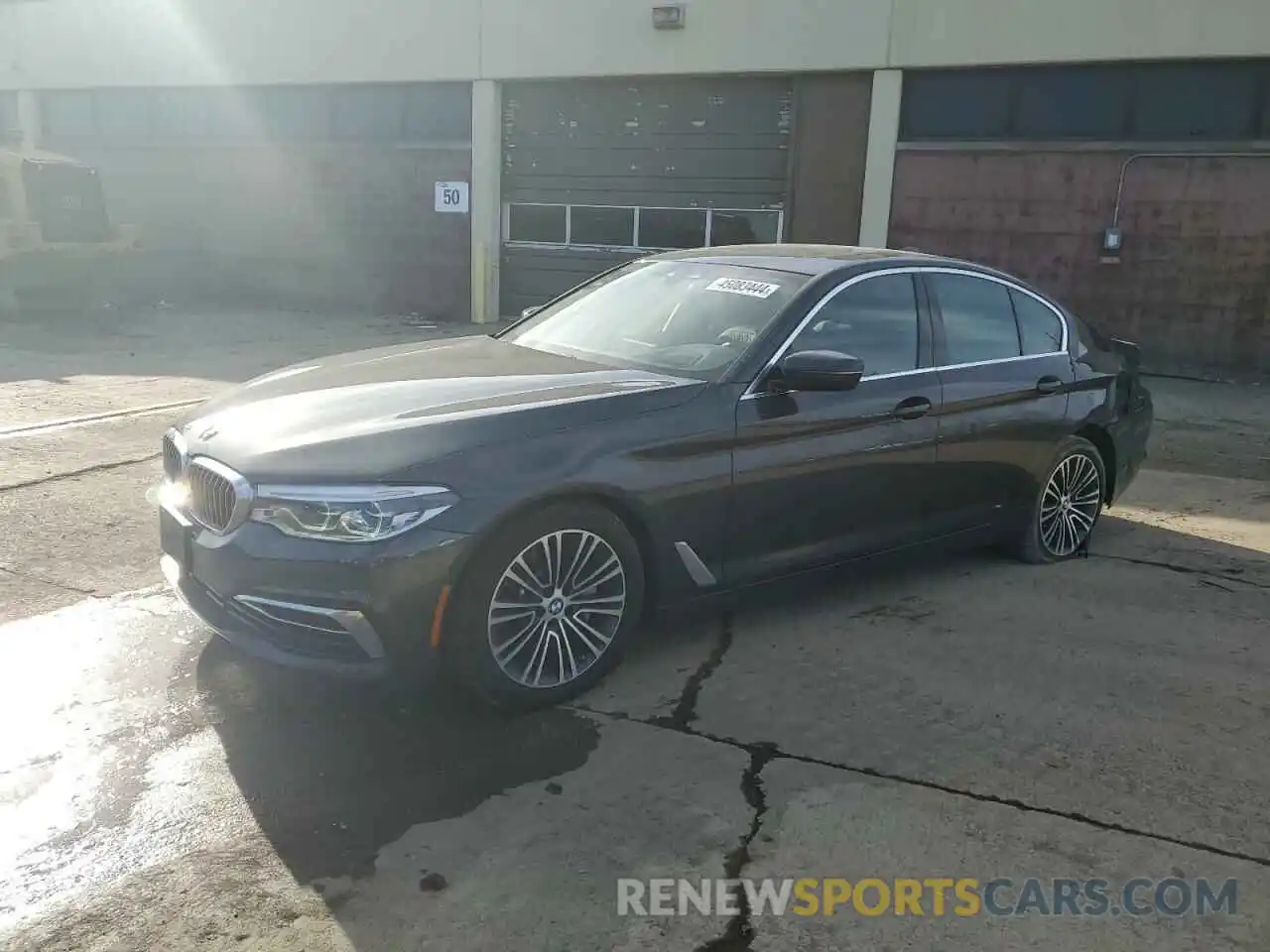 1 Photograph of a damaged car WBAJE7C58KWD55620 BMW 5 SERIES 2019