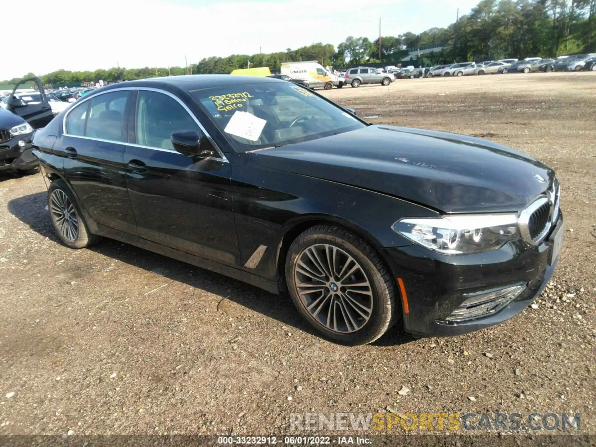 1 Photograph of a damaged car WBAJE7C58KWW20677 BMW 5 SERIES 2019