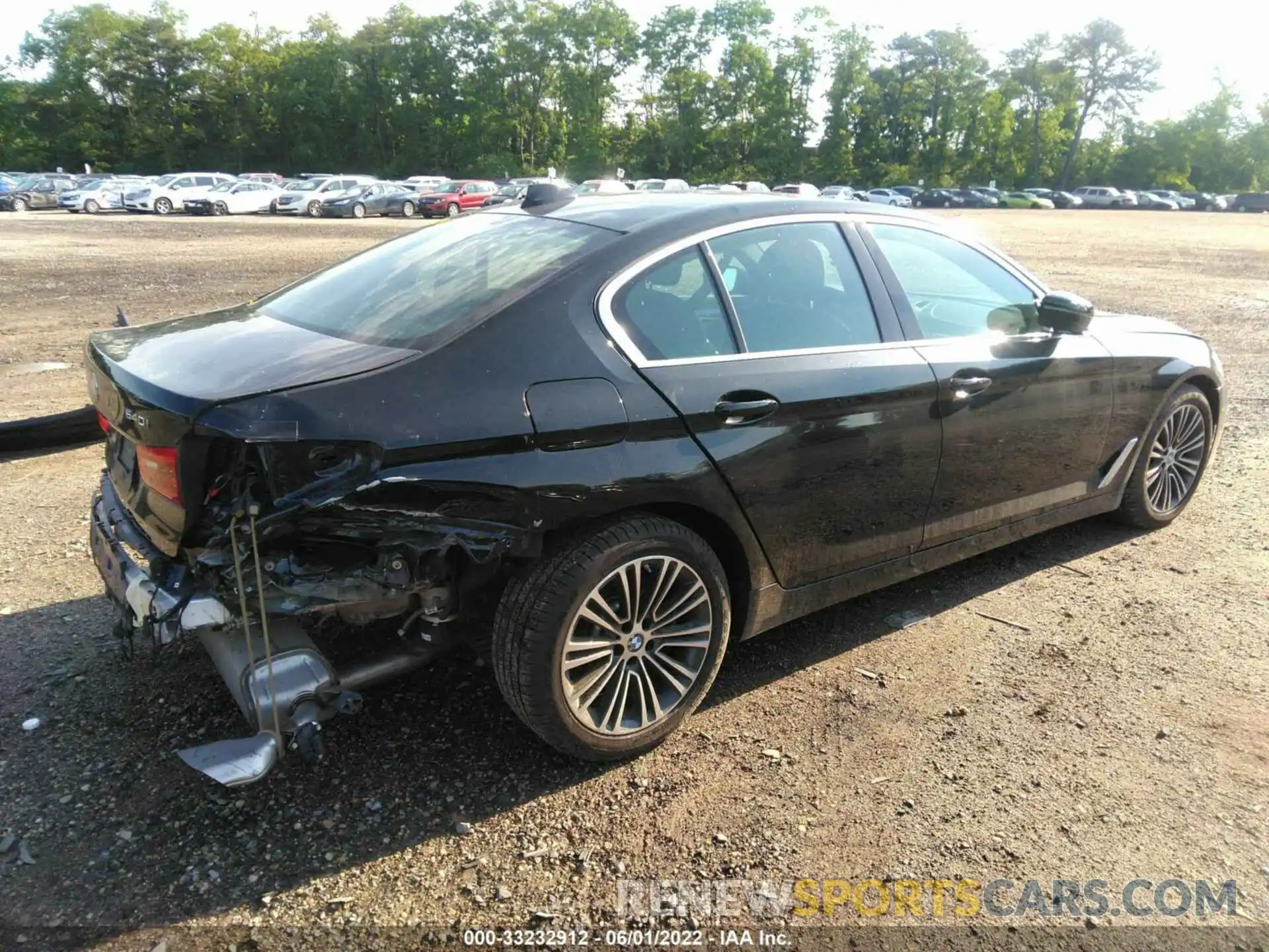 4 Photograph of a damaged car WBAJE7C58KWW20677 BMW 5 SERIES 2019