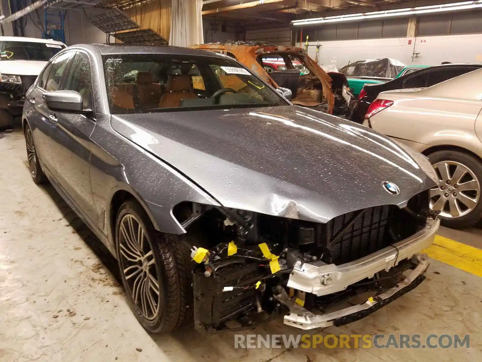 1 Photograph of a damaged car WBAJE7C59KG893282 BMW 5 SERIES 2019