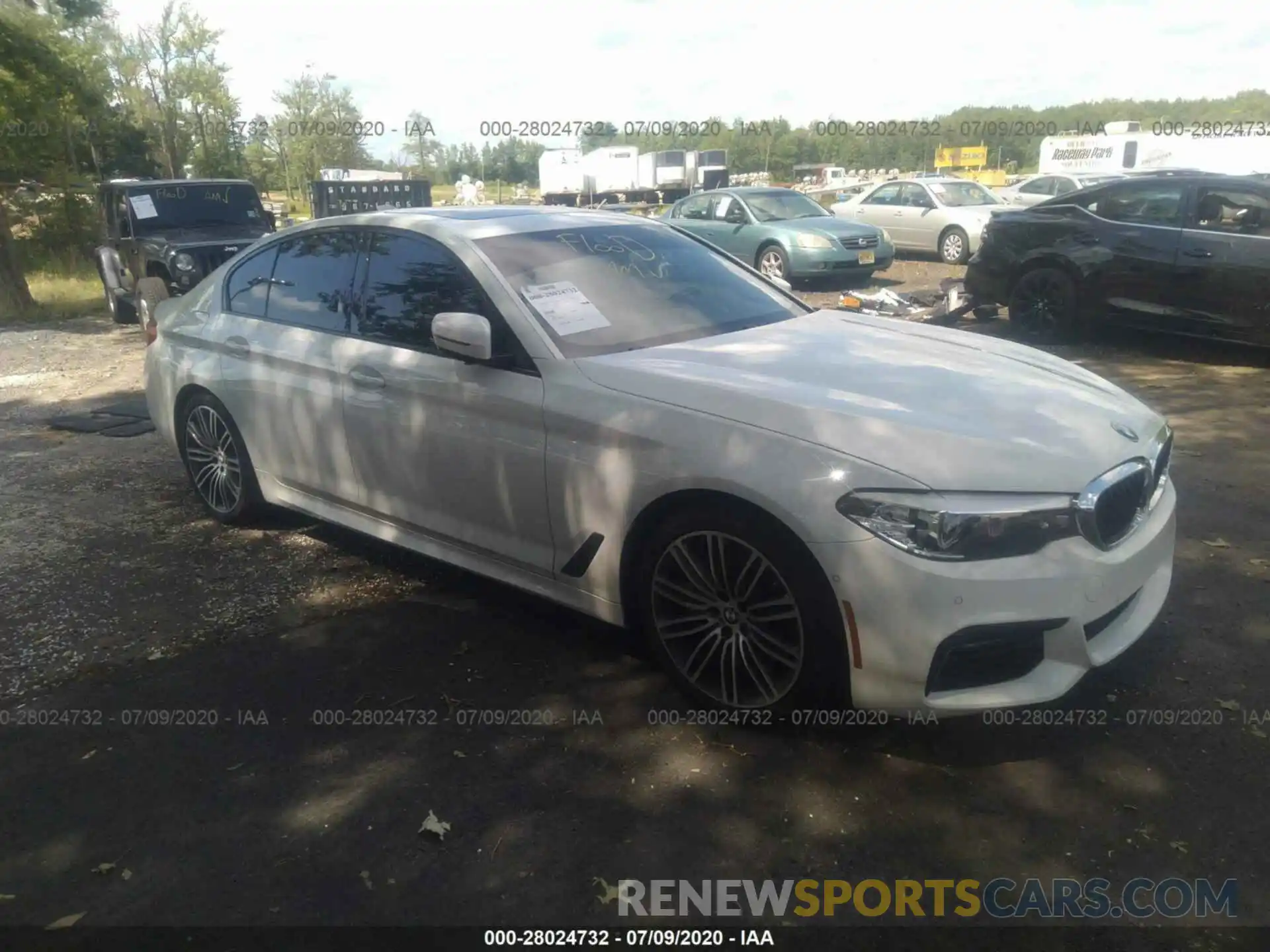 1 Photograph of a damaged car WBAJE7C59KWD55867 BMW 5 SERIES 2019