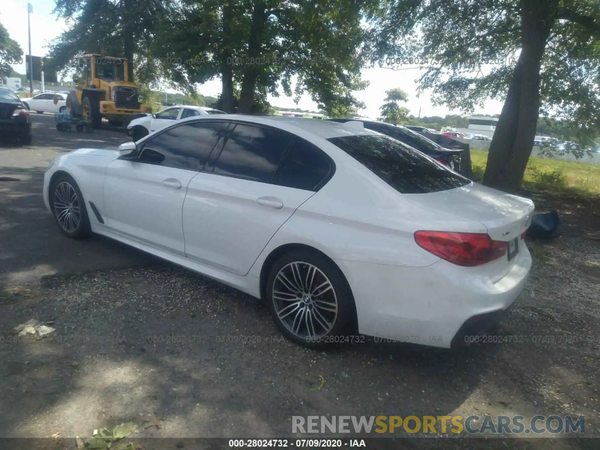 3 Photograph of a damaged car WBAJE7C59KWD55867 BMW 5 SERIES 2019