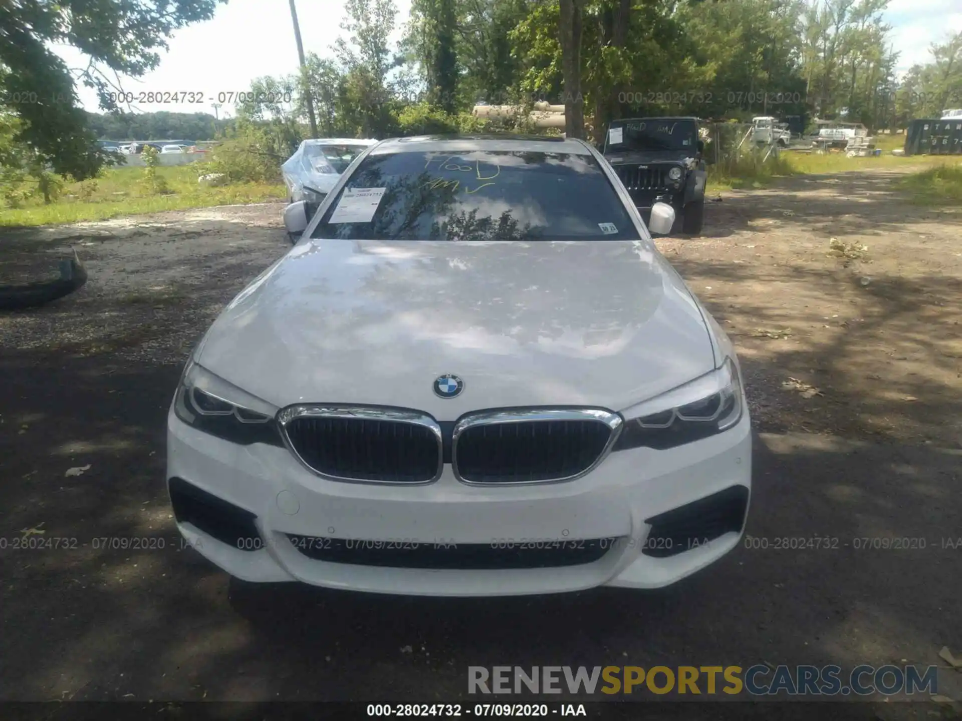 6 Photograph of a damaged car WBAJE7C59KWD55867 BMW 5 SERIES 2019