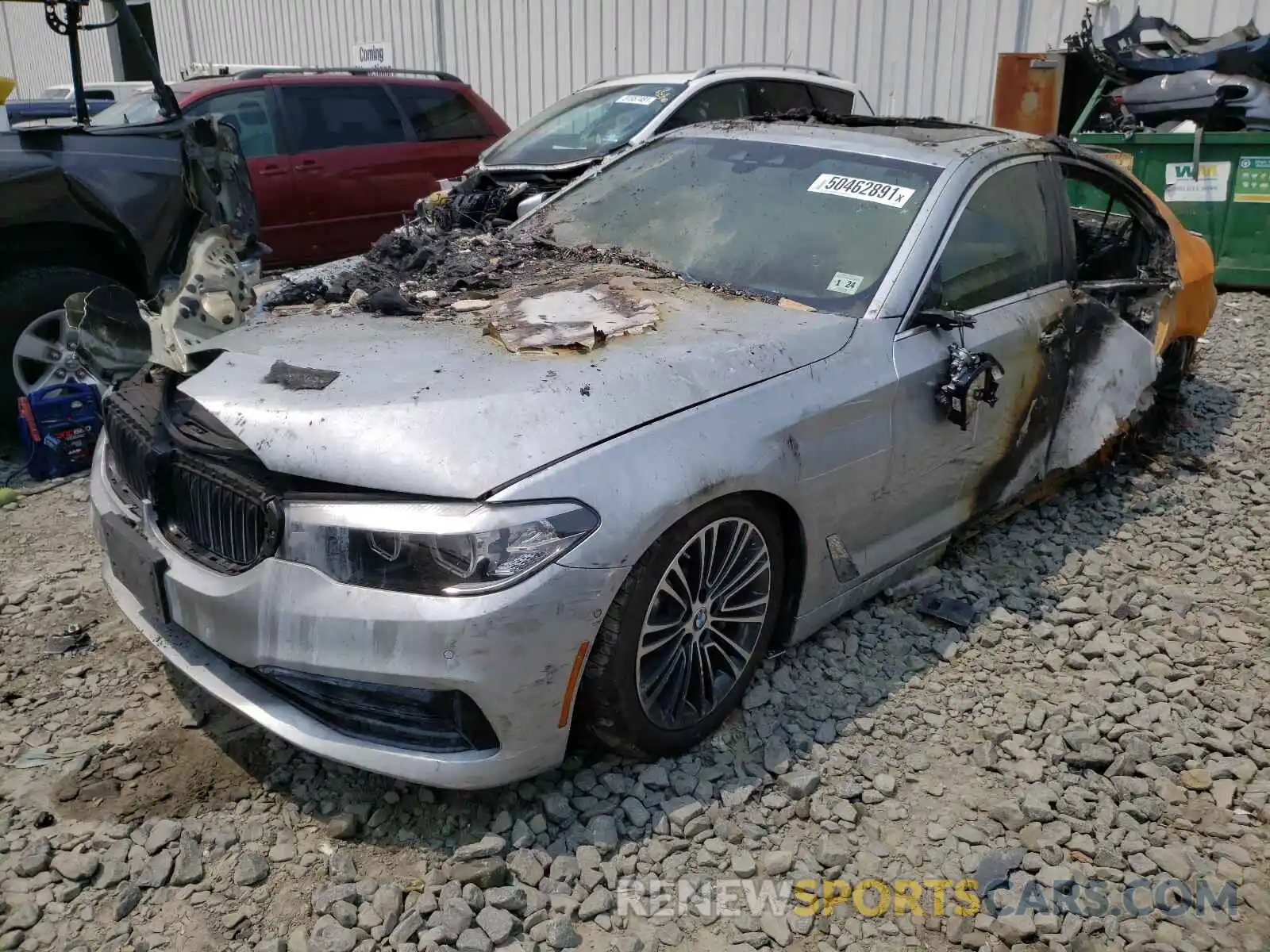 2 Photograph of a damaged car WBAJE7C59KWW19067 BMW 5 SERIES 2019