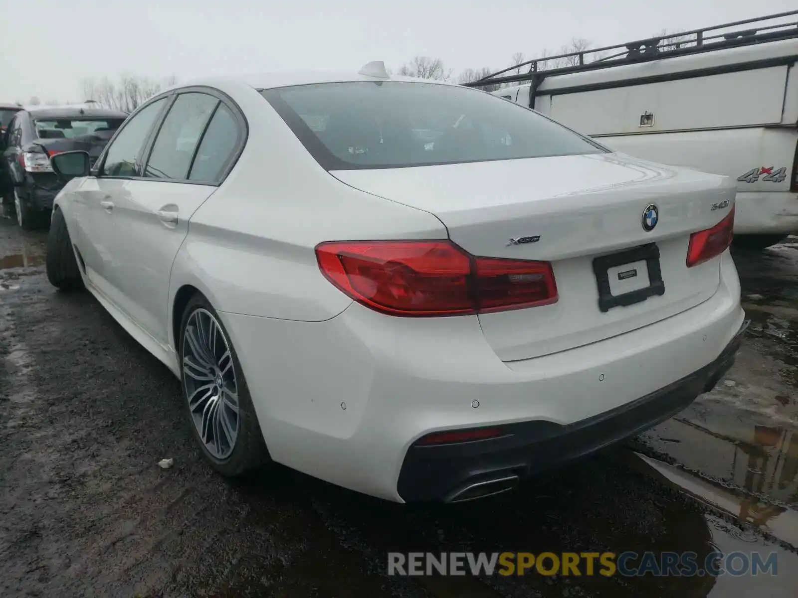 3 Фотография поврежденного автомобиля WBAJE7C59KWW35463 BMW 5 SERIES 2019