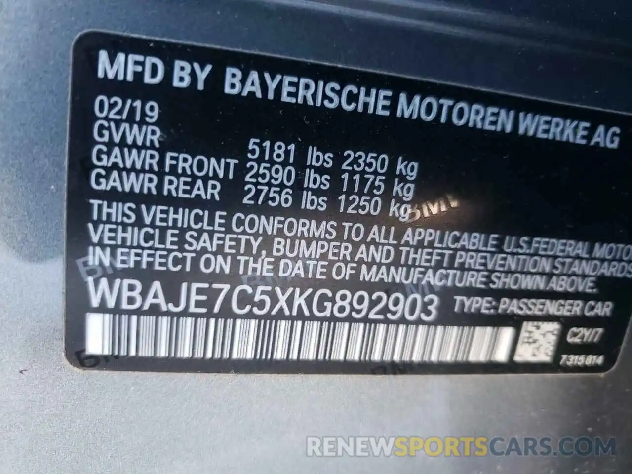 10 Photograph of a damaged car WBAJE7C5XKG892903 BMW 5 SERIES 2019