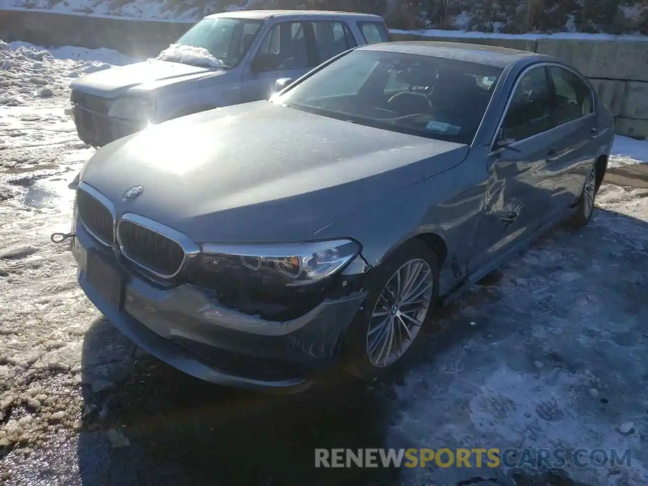 2 Photograph of a damaged car WBAJE7C5XKG892903 BMW 5 SERIES 2019