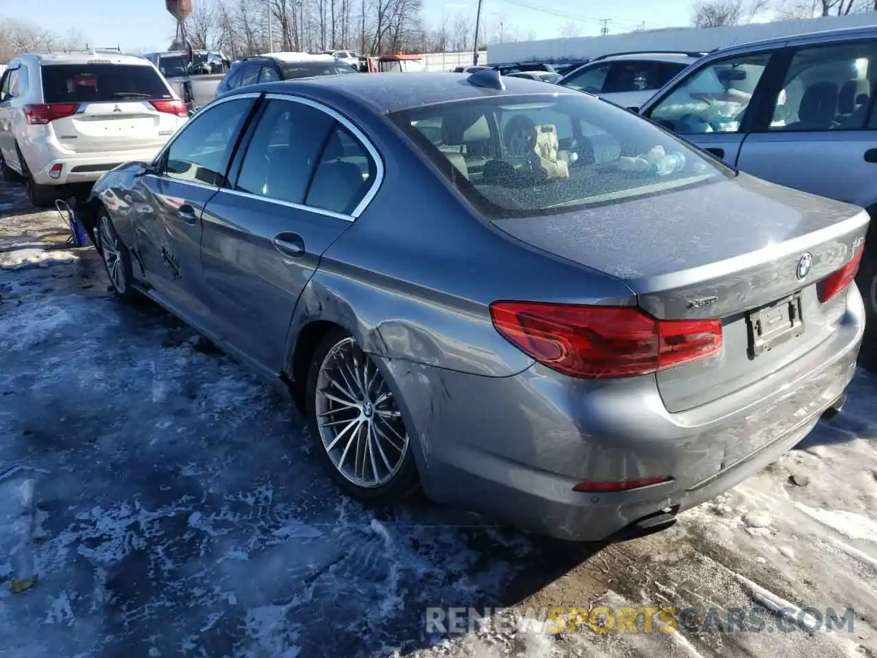 3 Photograph of a damaged car WBAJE7C5XKG892903 BMW 5 SERIES 2019