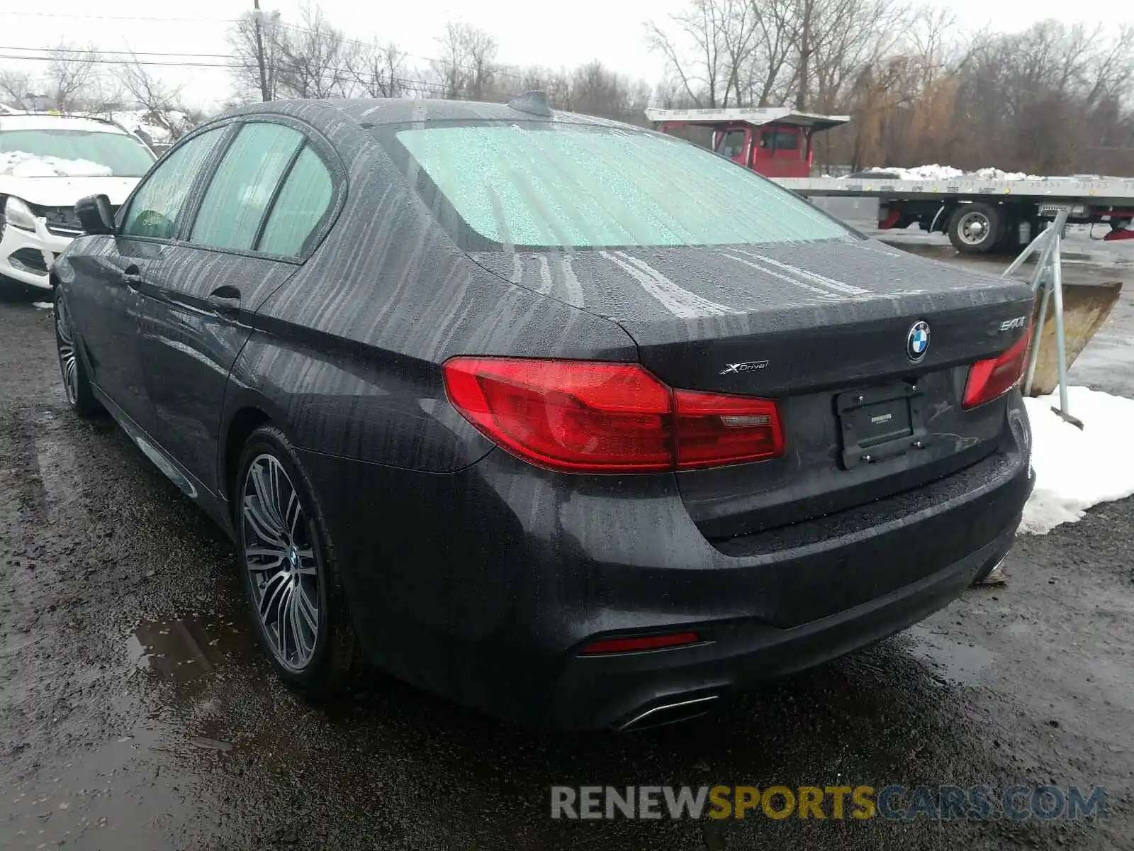 3 Фотография поврежденного автомобиля WBAJE7C5XKWW06344 BMW 5 SERIES 2019