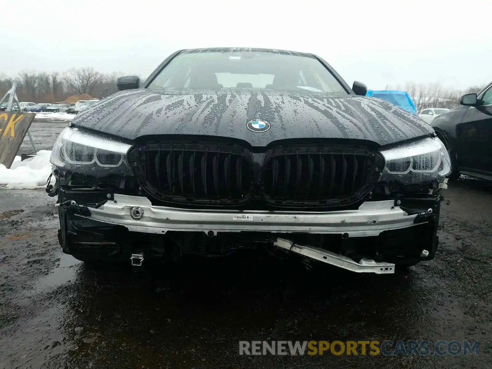 9 Photograph of a damaged car WBAJE7C5XKWW06344 BMW 5 SERIES 2019