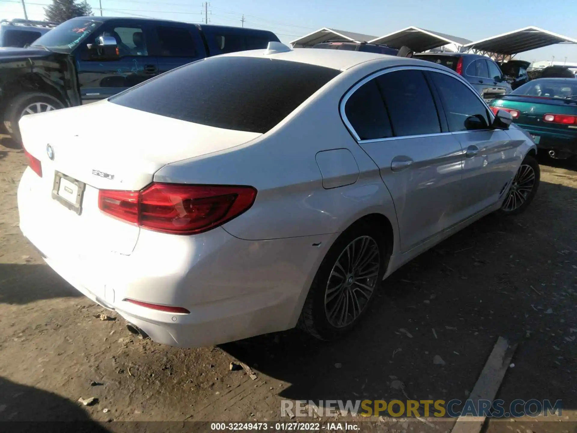 4 Photograph of a damaged car WBAJB1C07LCD23173 BMW 5 SERIES 2020