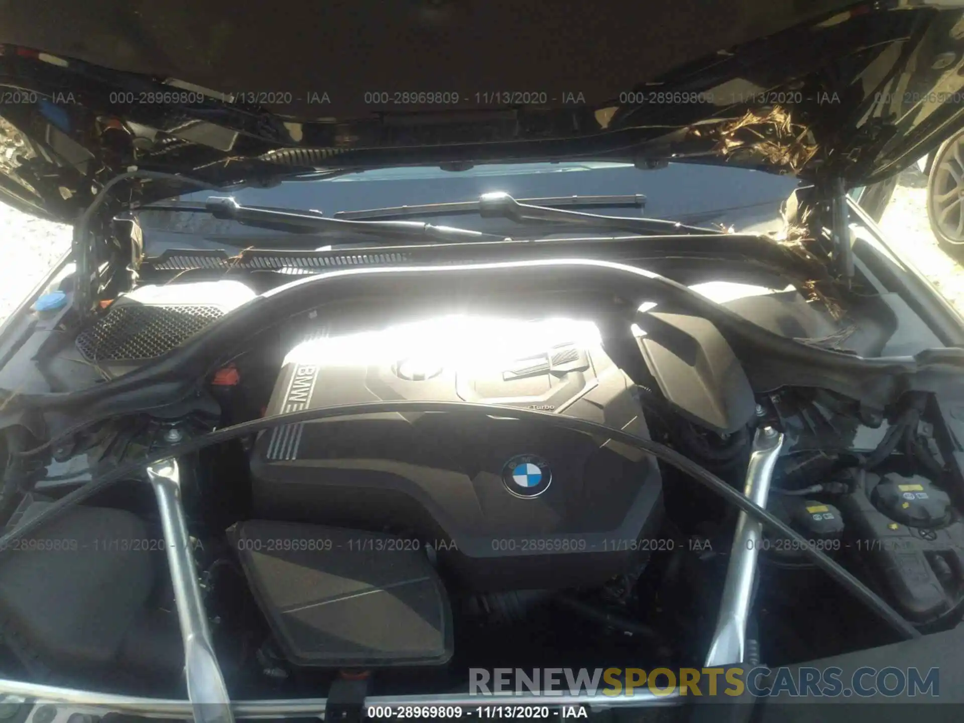 10 Фотография поврежденного автомобиля WBAJR3C00LWW58987 BMW 5 SERIES 2020