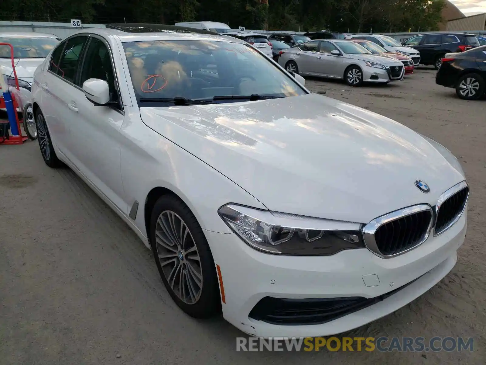 1 Photograph of a damaged car WBAJR3C03LWW64430 BMW 5 SERIES 2020