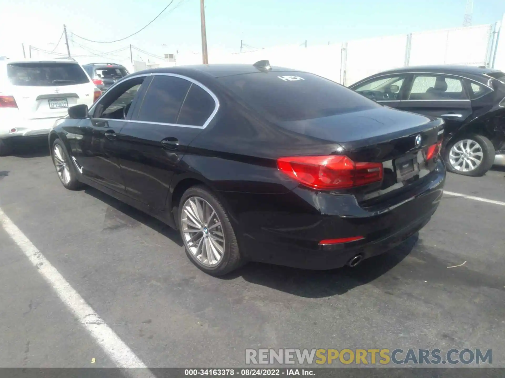 3 Photograph of a damaged car WBAJR3C03LWW65996 BMW 5 SERIES 2020