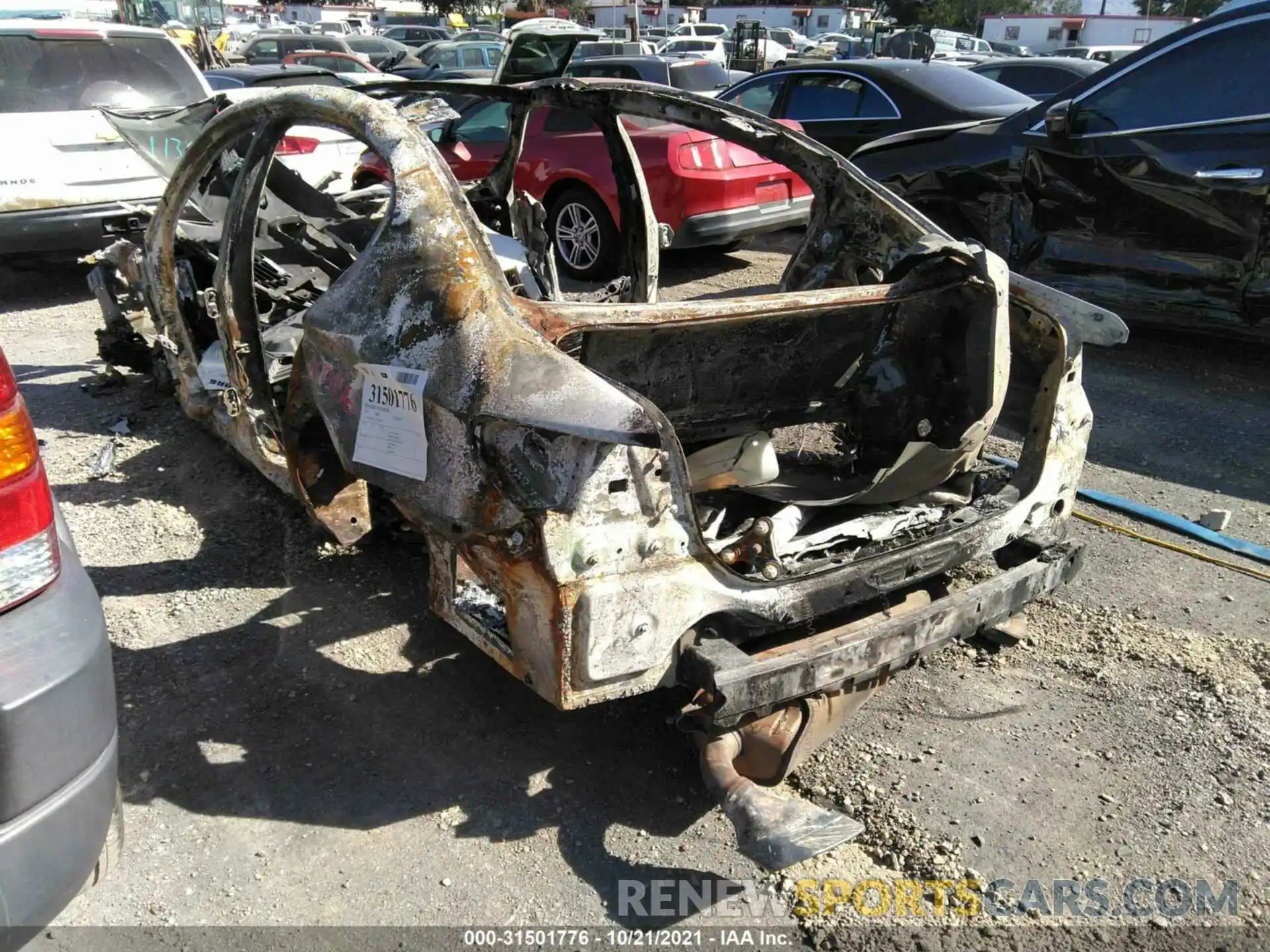 3 Photograph of a damaged car WBAJR3C03LWW70518 BMW 5 SERIES 2020