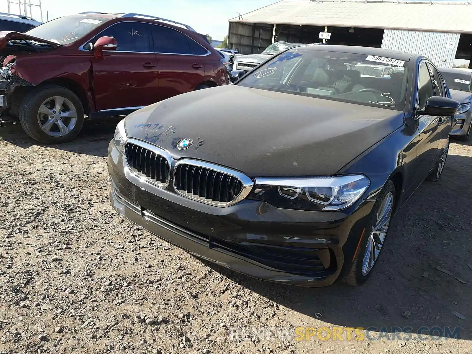 2 Фотография поврежденного автомобиля WBAJR3C03LWW75993 BMW 5 SERIES 2020