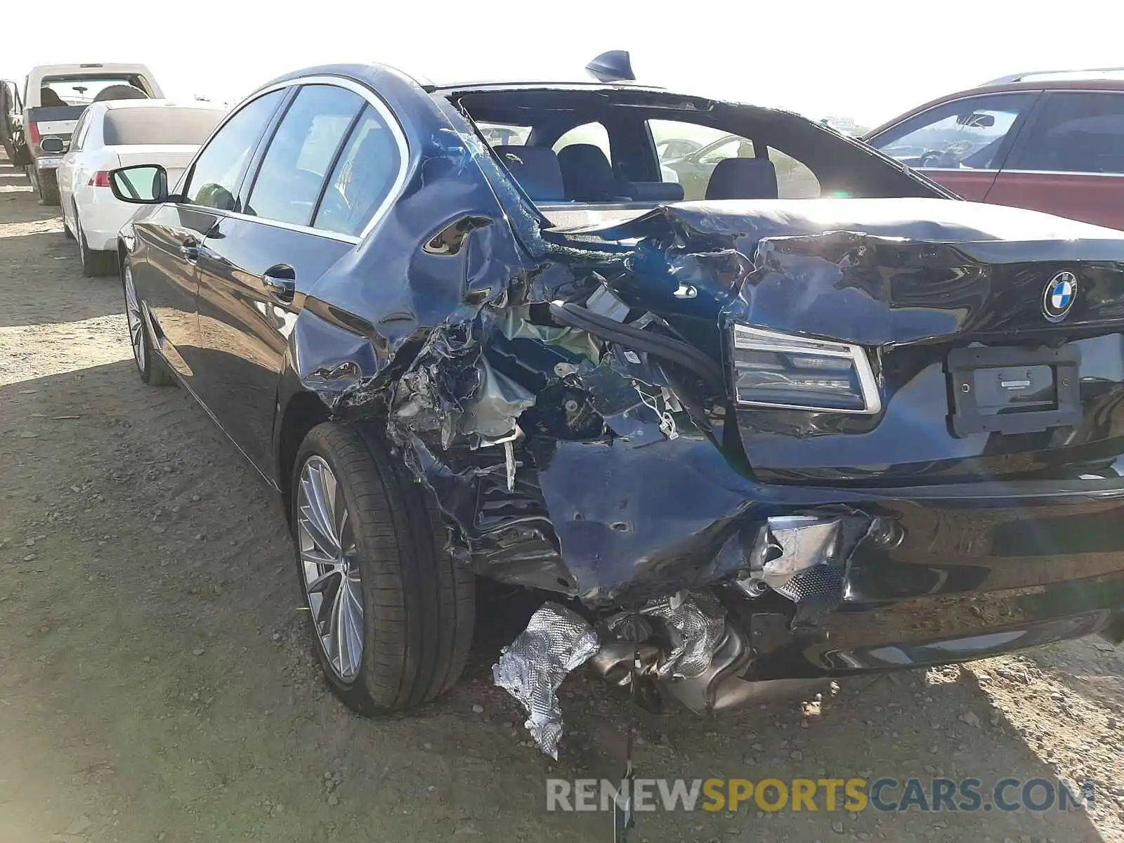 9 Photograph of a damaged car WBAJR3C03LWW75993 BMW 5 SERIES 2020