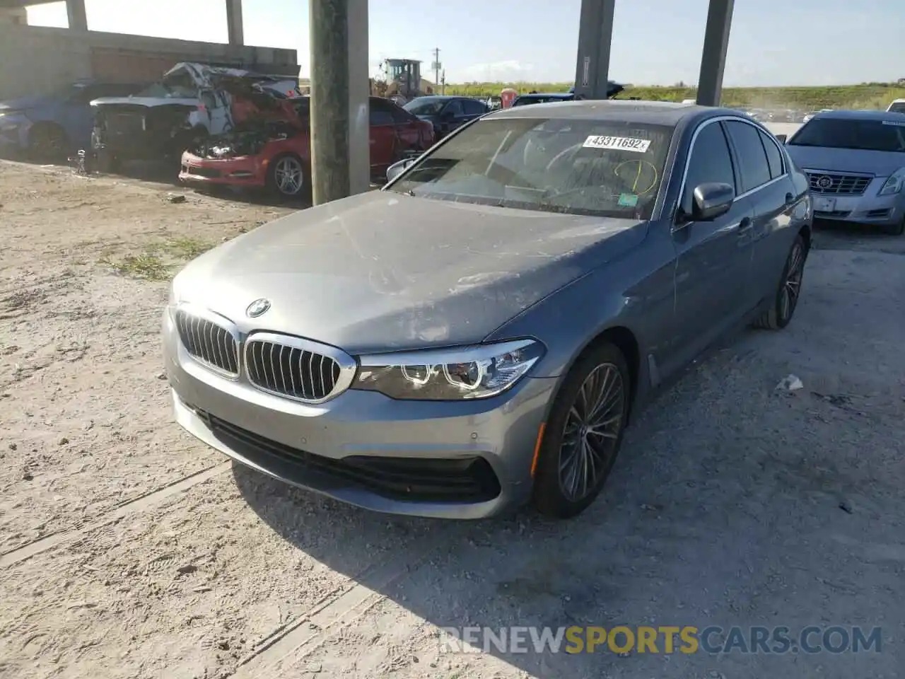 2 Photograph of a damaged car WBAJR3C03LWW80093 BMW 5 SERIES 2020