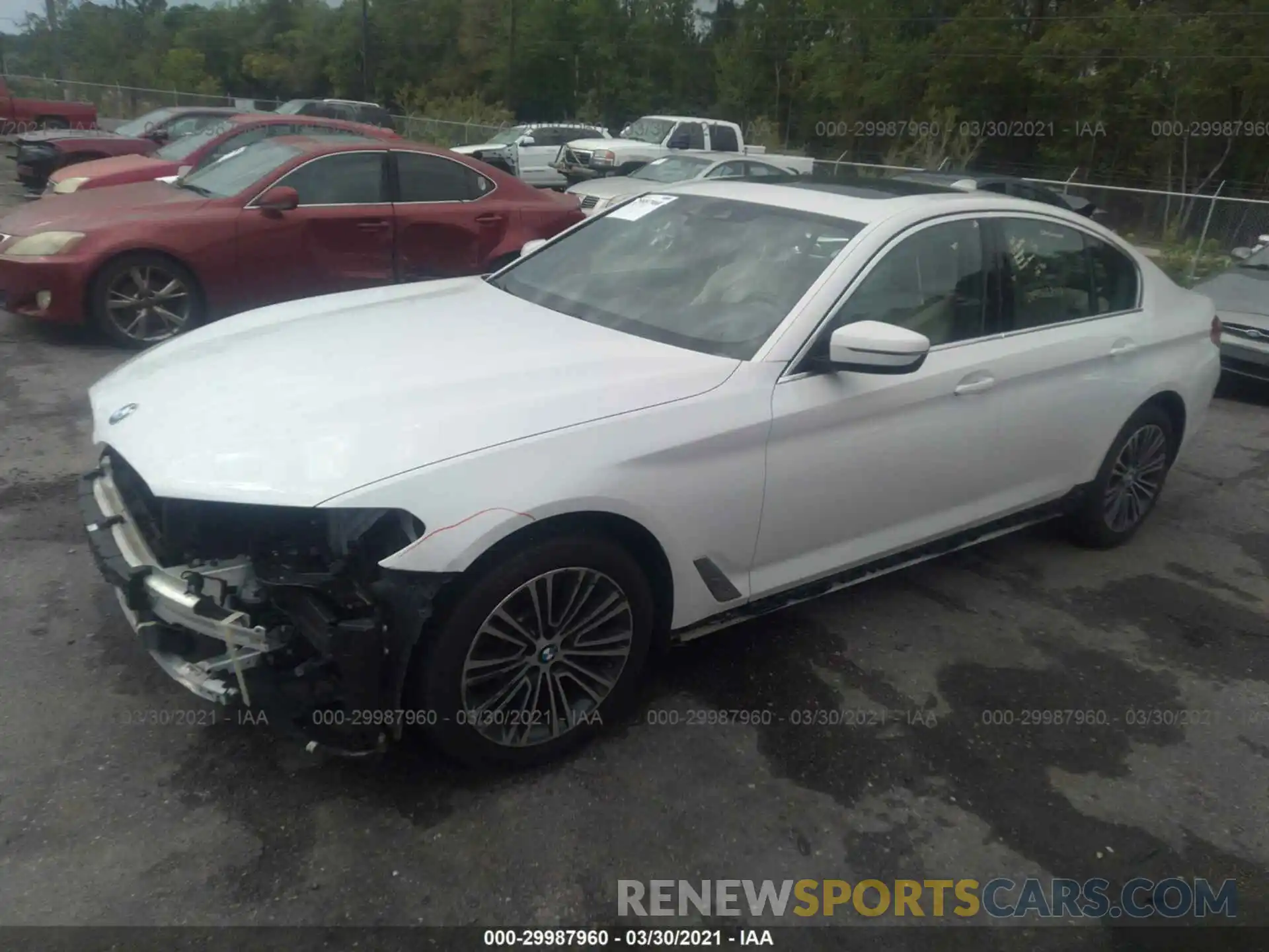 2 Фотография поврежденного автомобиля WBAJR3C04LWW58992 BMW 5 SERIES 2020