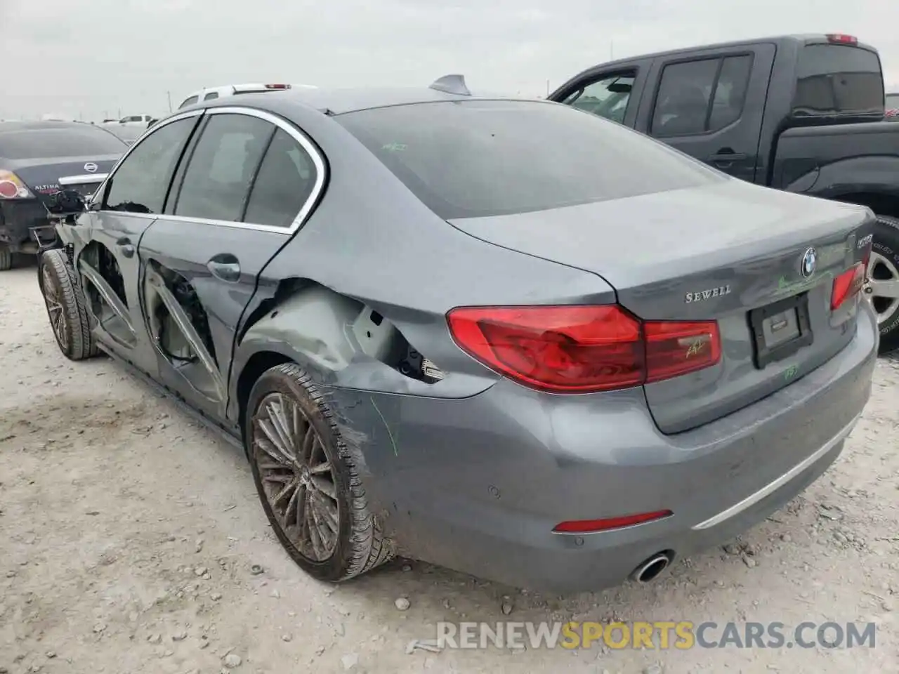 3 Photograph of a damaged car WBAJR3C05LWW63117 BMW 5 SERIES 2020