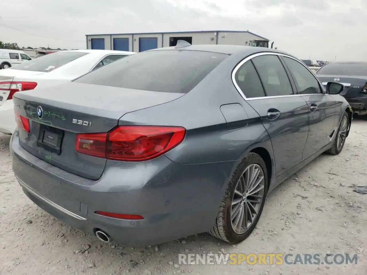 4 Photograph of a damaged car WBAJR3C05LWW63117 BMW 5 SERIES 2020