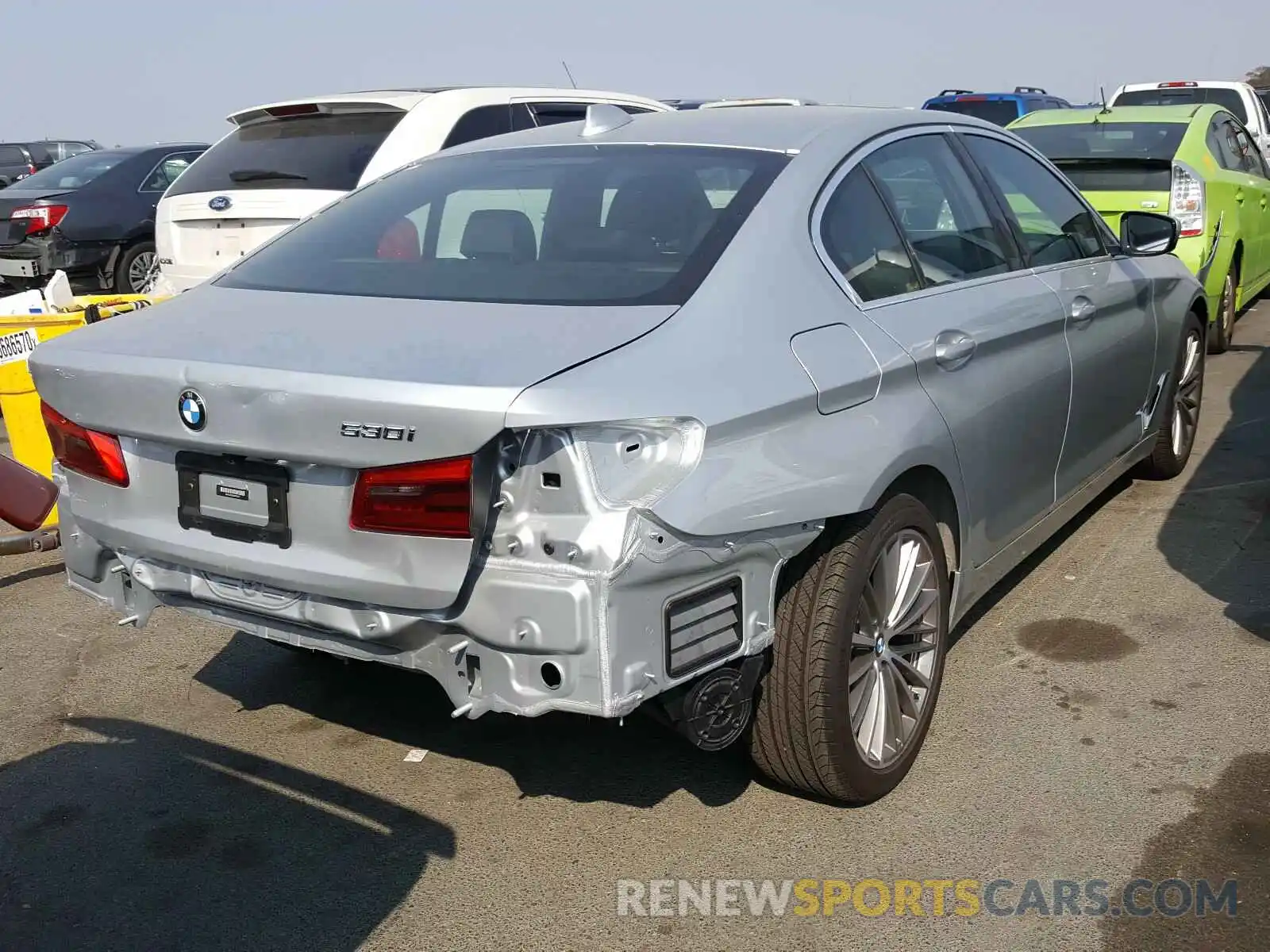 4 Photograph of a damaged car WBAJR3C05LWW74327 BMW 5 SERIES 2020