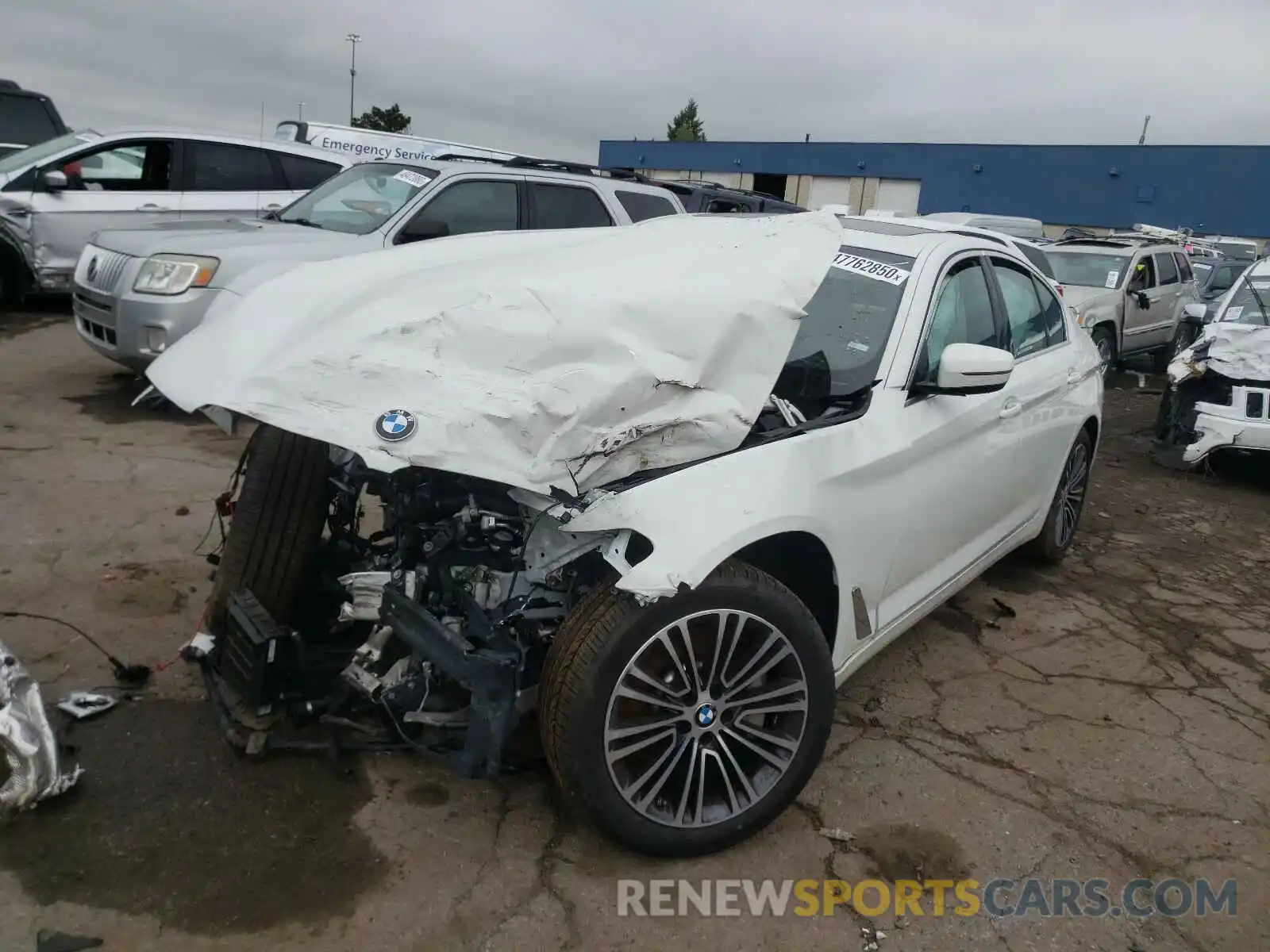 2 Photograph of a damaged car WBAJR3C06LWW59304 BMW 5 SERIES 2020