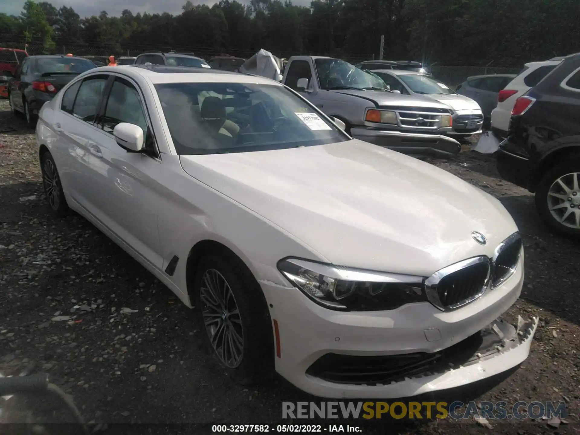 1 Photograph of a damaged car WBAJR3C06LWW68388 BMW 5 SERIES 2020