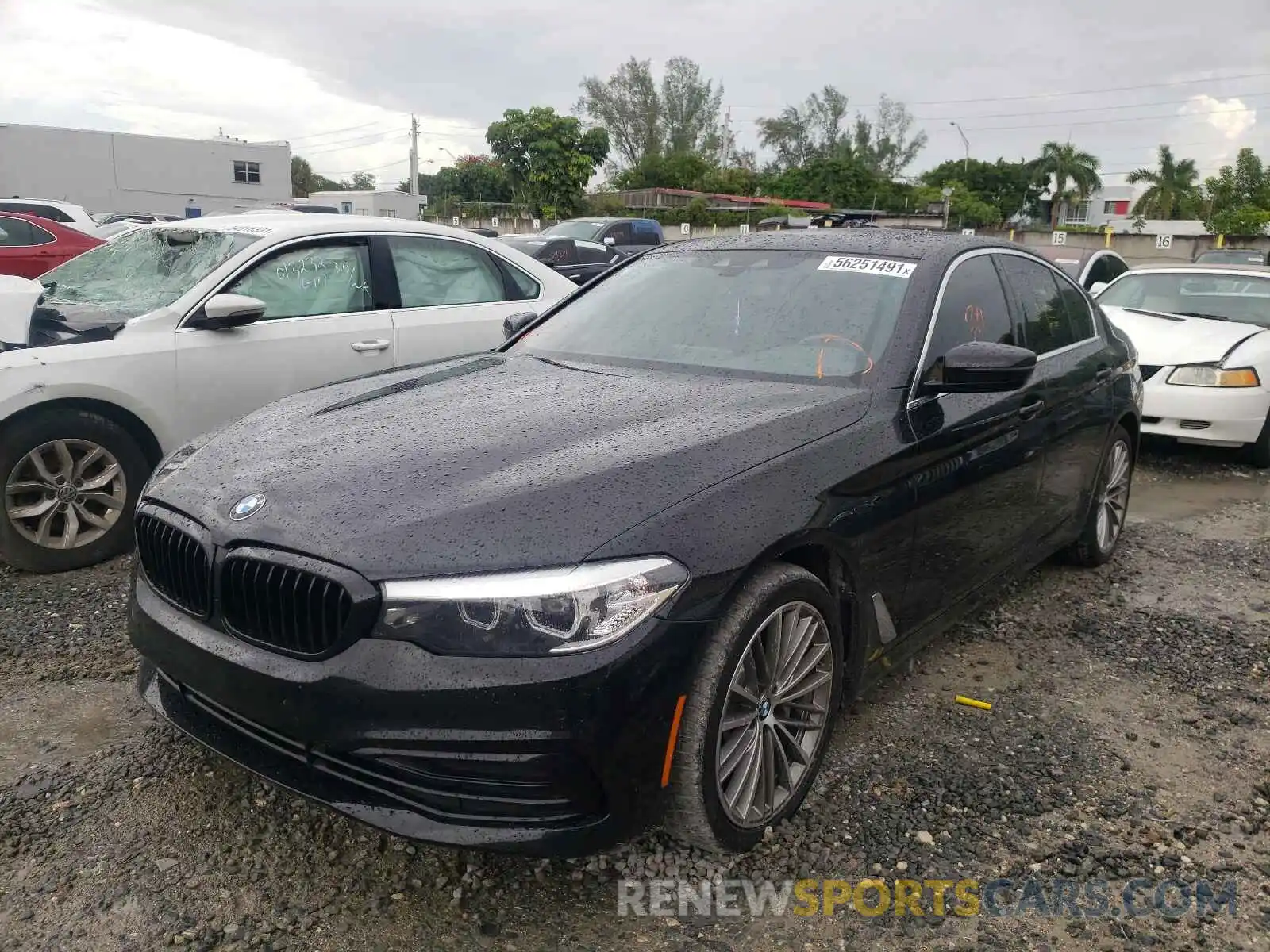 2 Photograph of a damaged car WBAJR3C07LCE55017 BMW 5 SERIES 2020