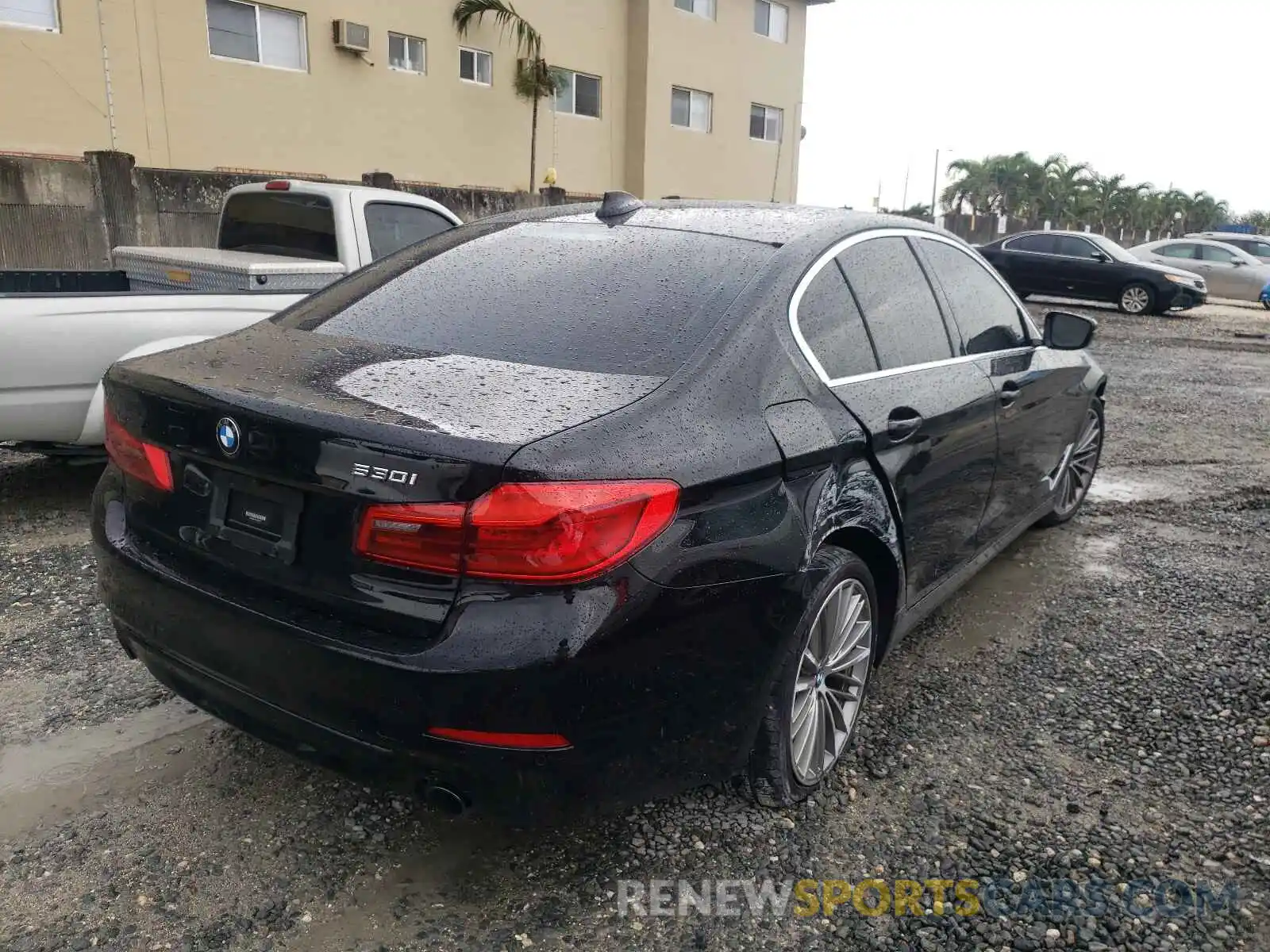 4 Photograph of a damaged car WBAJR3C07LCE55017 BMW 5 SERIES 2020