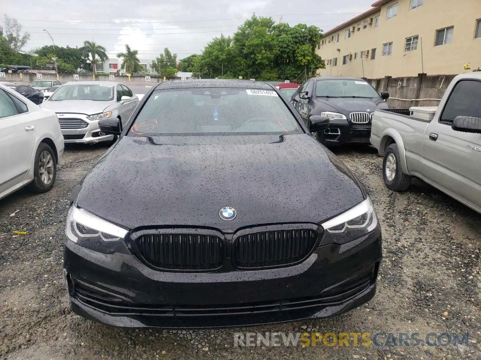 9 Photograph of a damaged car WBAJR3C07LCE55017 BMW 5 SERIES 2020