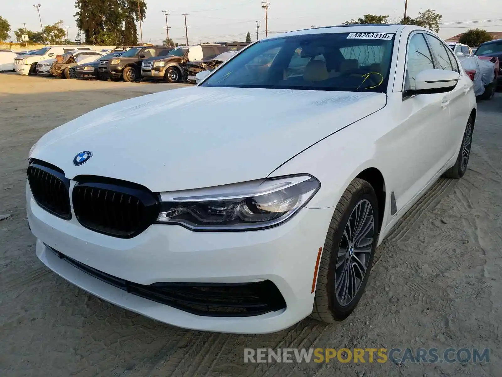 2 Photograph of a damaged car WBAJR3C07LWW64110 BMW 5 SERIES 2020