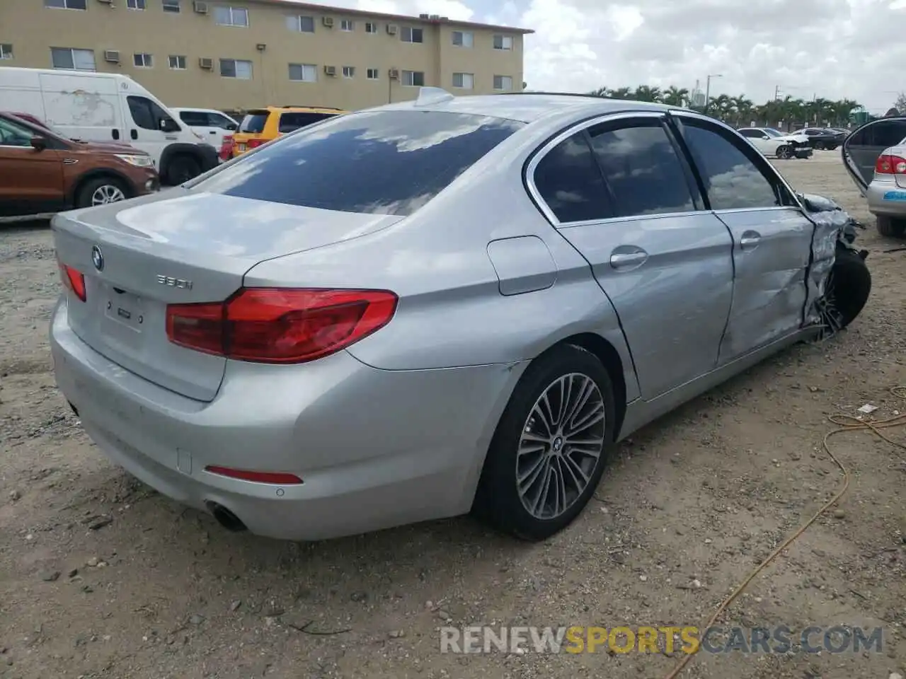 4 Photograph of a damaged car WBAJR3C08LCE60131 BMW 5 SERIES 2020