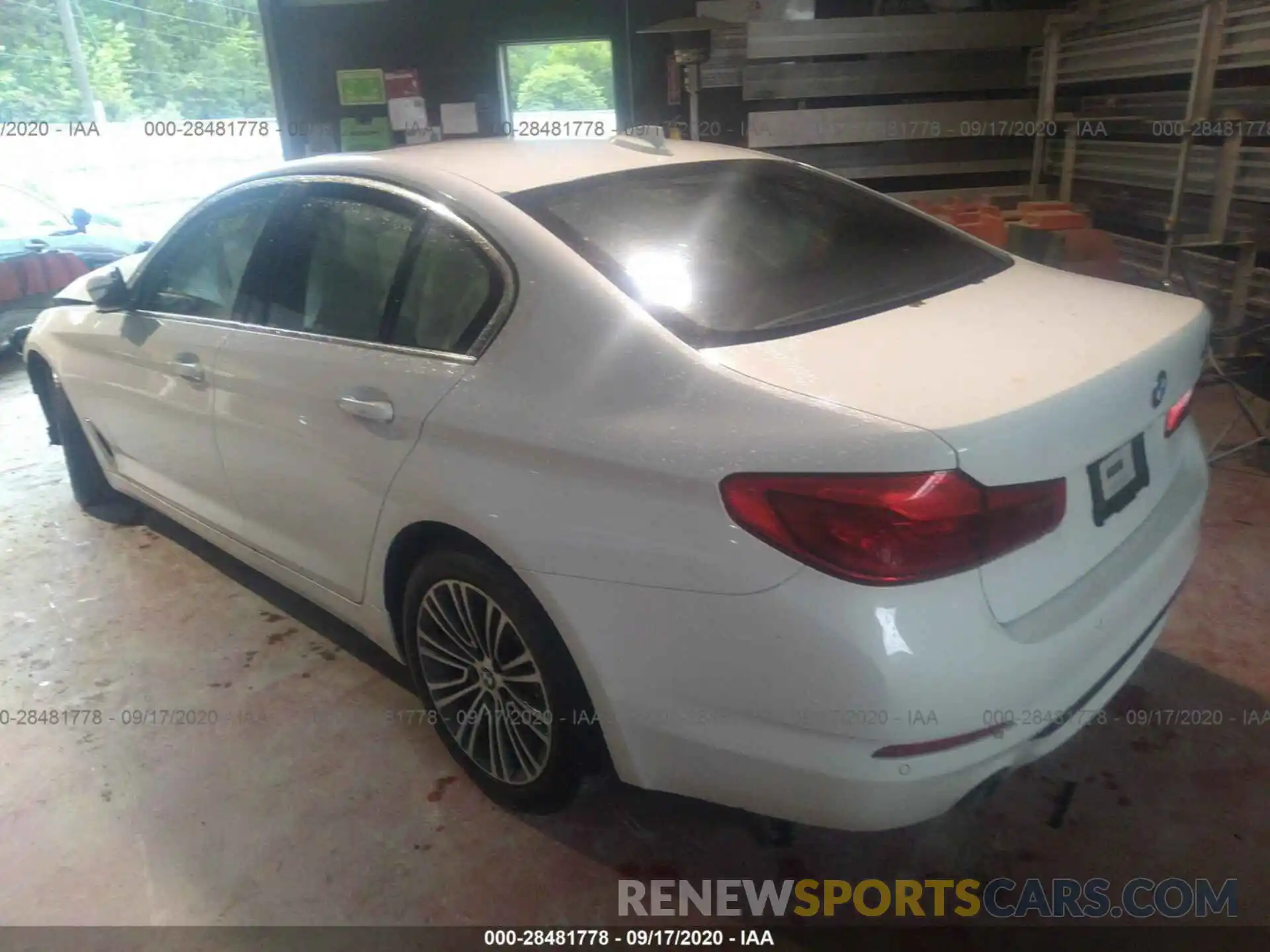 3 Photograph of a damaged car WBAJR3C0XLCD02700 BMW 5 SERIES 2020
