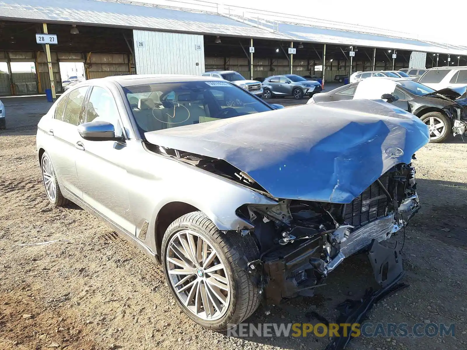 1 Photograph of a damaged car WBAJR3C0XLWW61766 BMW 5 SERIES 2020