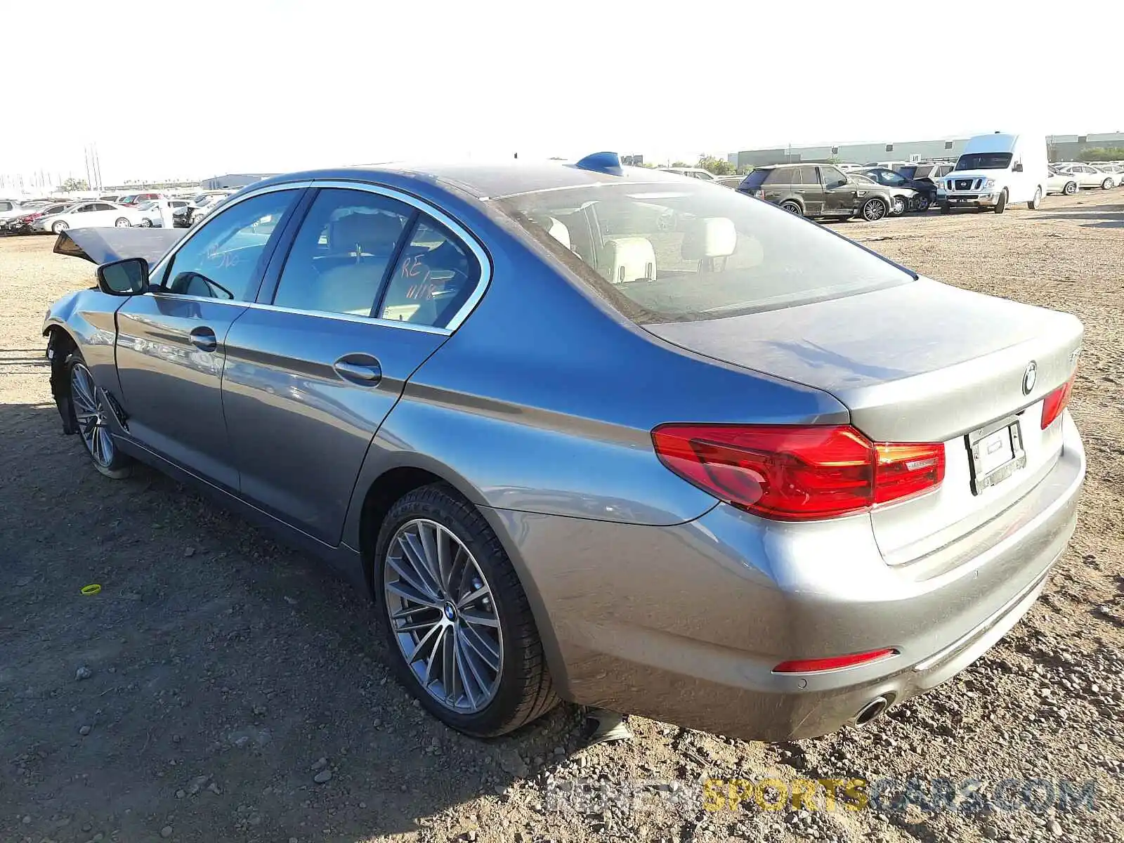 3 Photograph of a damaged car WBAJR3C0XLWW61766 BMW 5 SERIES 2020