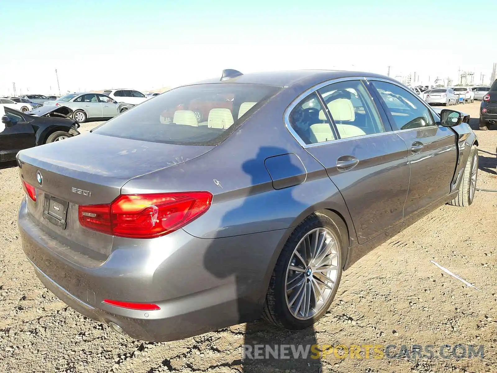 4 Photograph of a damaged car WBAJR3C0XLWW61766 BMW 5 SERIES 2020