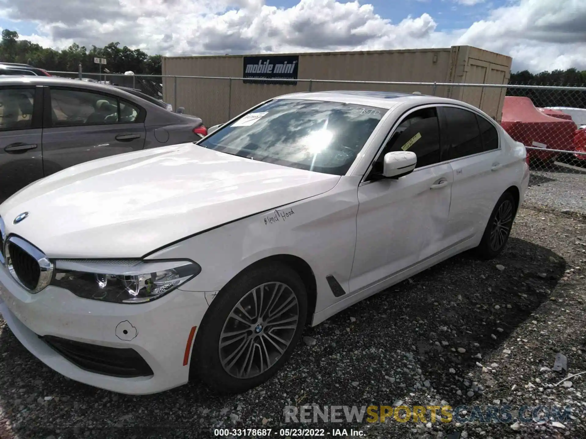 6 Photograph of a damaged car WBAJR3C0XLWW63890 BMW 5 SERIES 2020